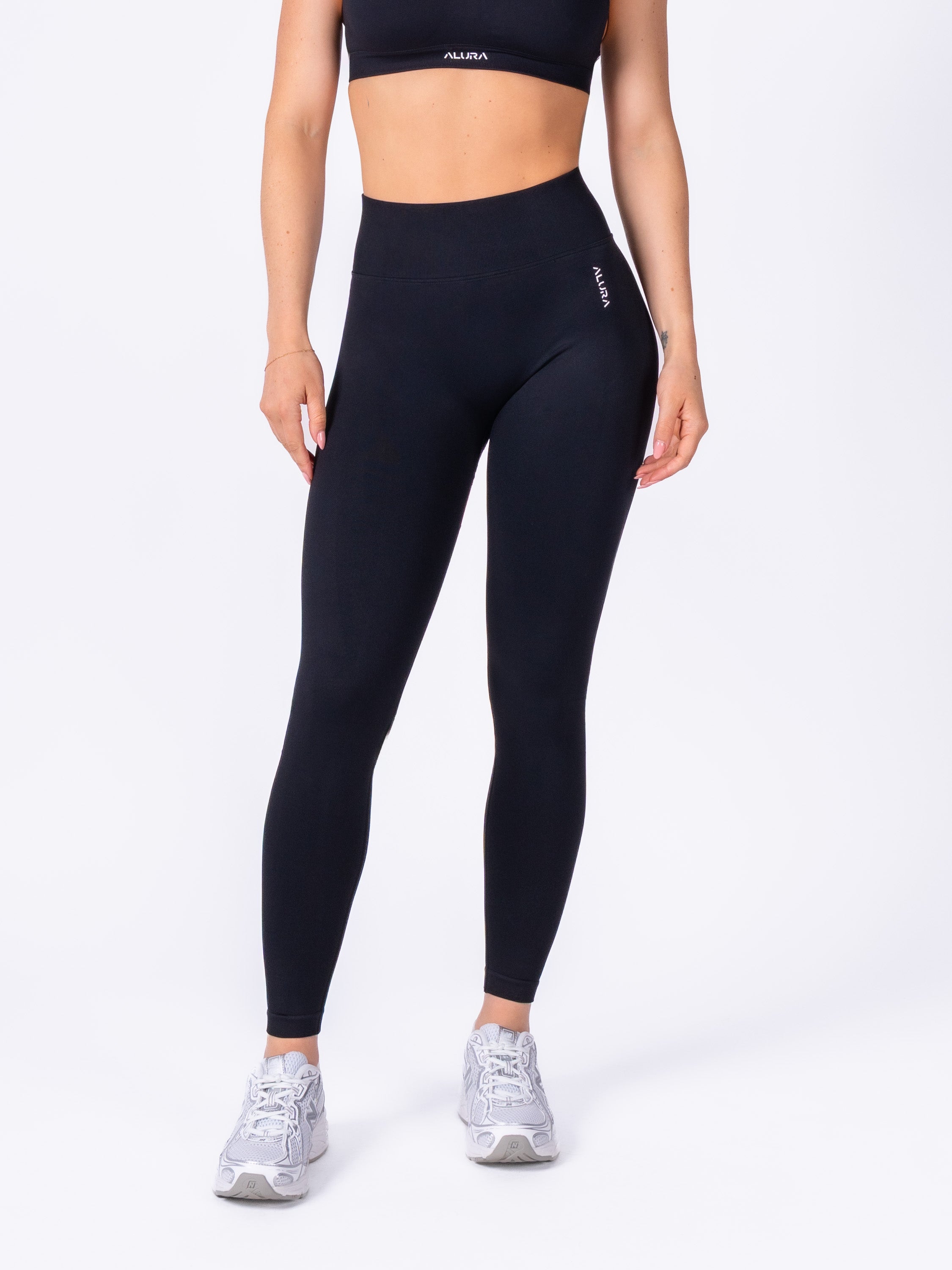 Captivate Leggings