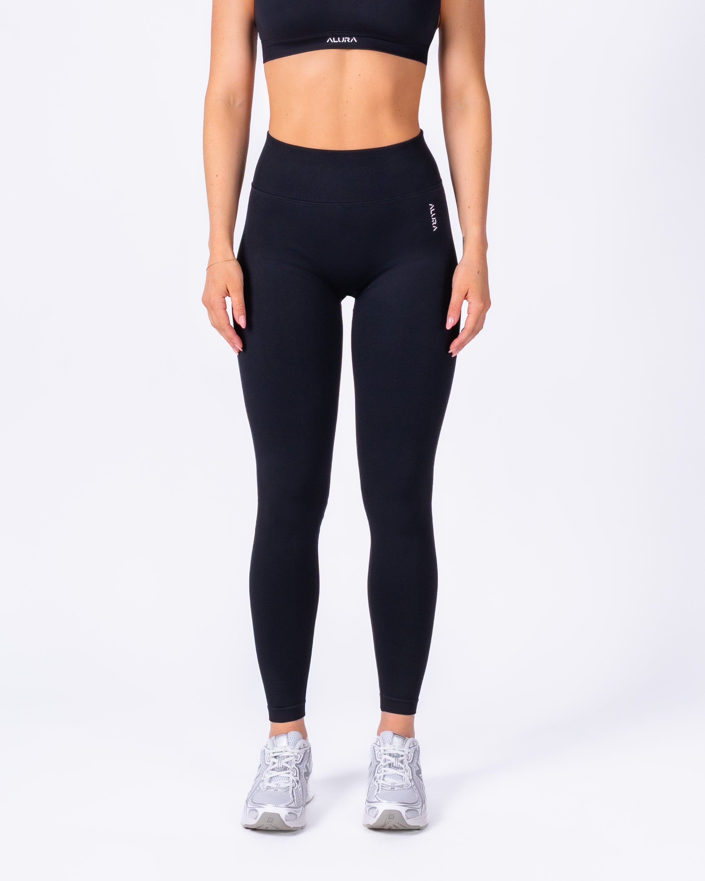 Captivate Leggings