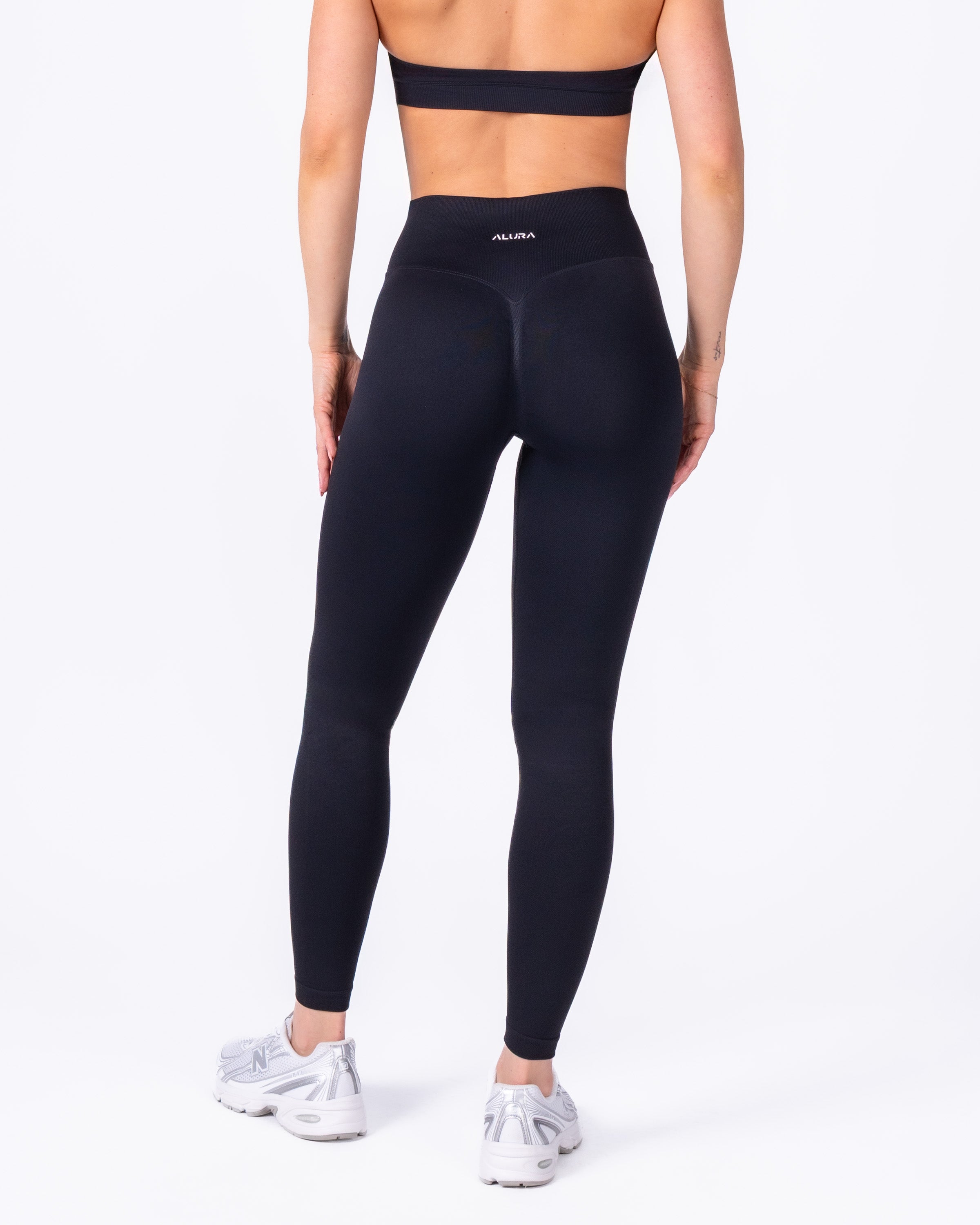 Captivate Leggings