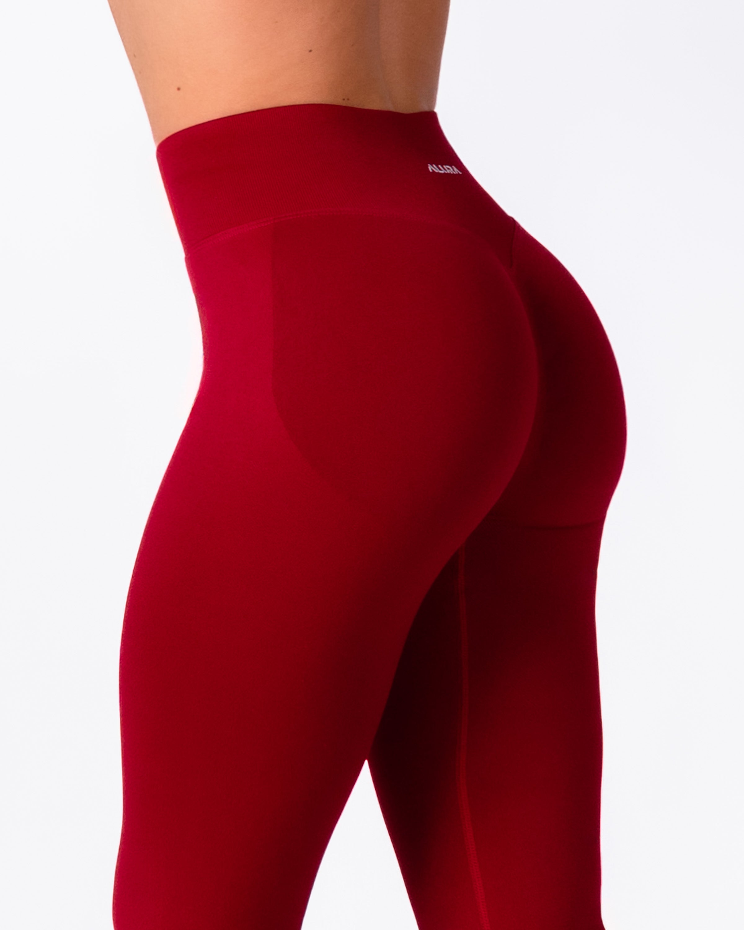 Captivate Leggings
