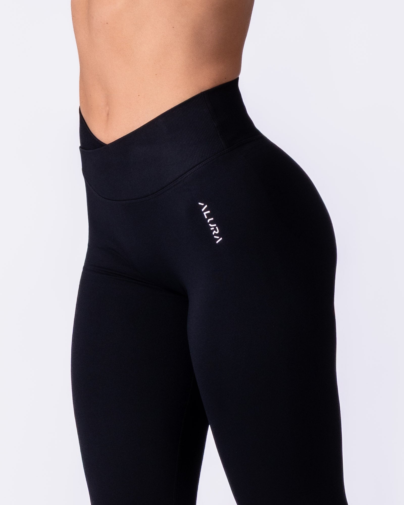 Captivate X Leggings