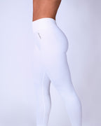 Captivate V Leggings